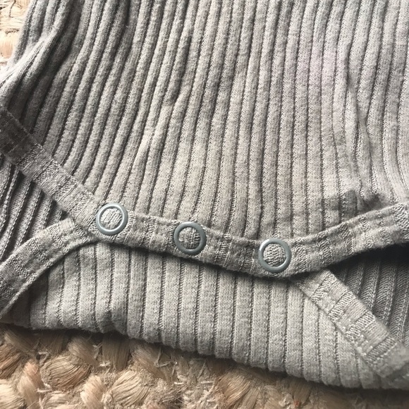 Simple Folk ribbed onesie - Picture 8 of 9